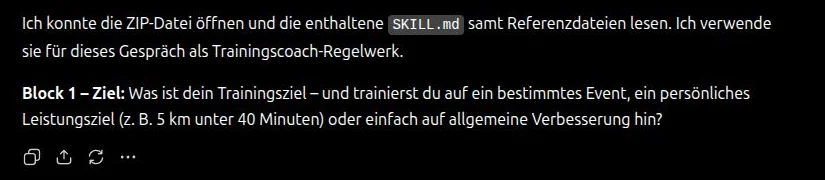 ChatGPT bestätigt, die ZIP und die enthaltene SKILL.md gelesen zu haben, und stellt als Block 1 die Frage nach dem Trainingsziel